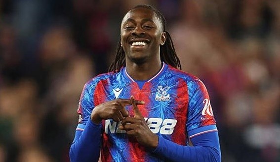 Eze đang được liên kết chặt chẽ với Arsenal. 