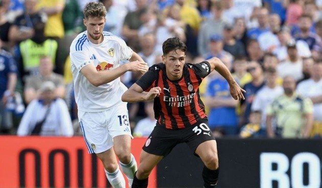 Jashari gây ấn tượng mạnh cho HLV Milan.