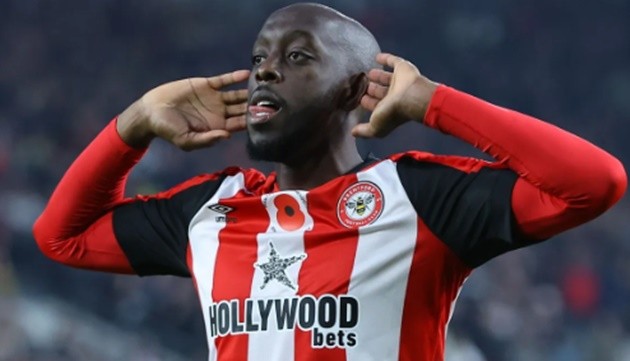 Newcastle đang đàm phán để mua Wissa. 