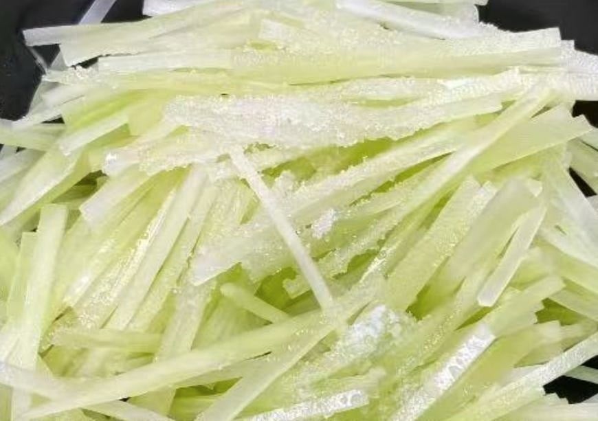 Sơ chế ngó xuân