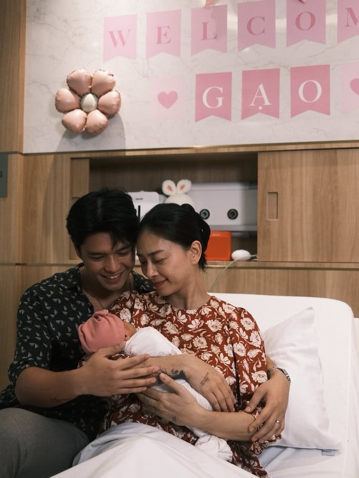 Ông xã Ngô Thanh Vân tiết lộ khoảnh khắc của ái nữ, chia sẻ cảm xúc khi đón con gái đầu lòng