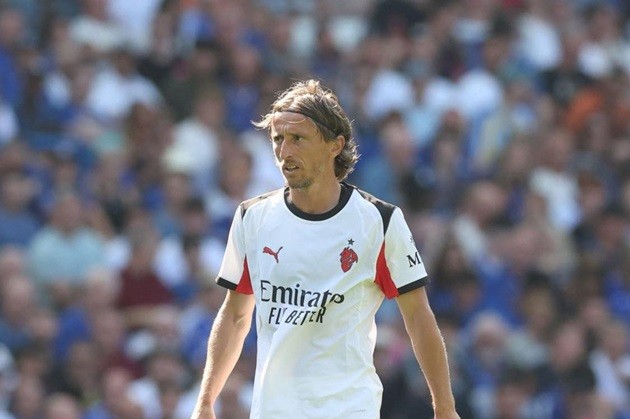 Modric đã có trận đấu đầu tiên sau khi đến AC Milan.