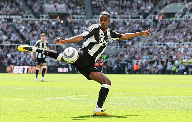 Liverpool đã chờ đợi Isak quá lâu.