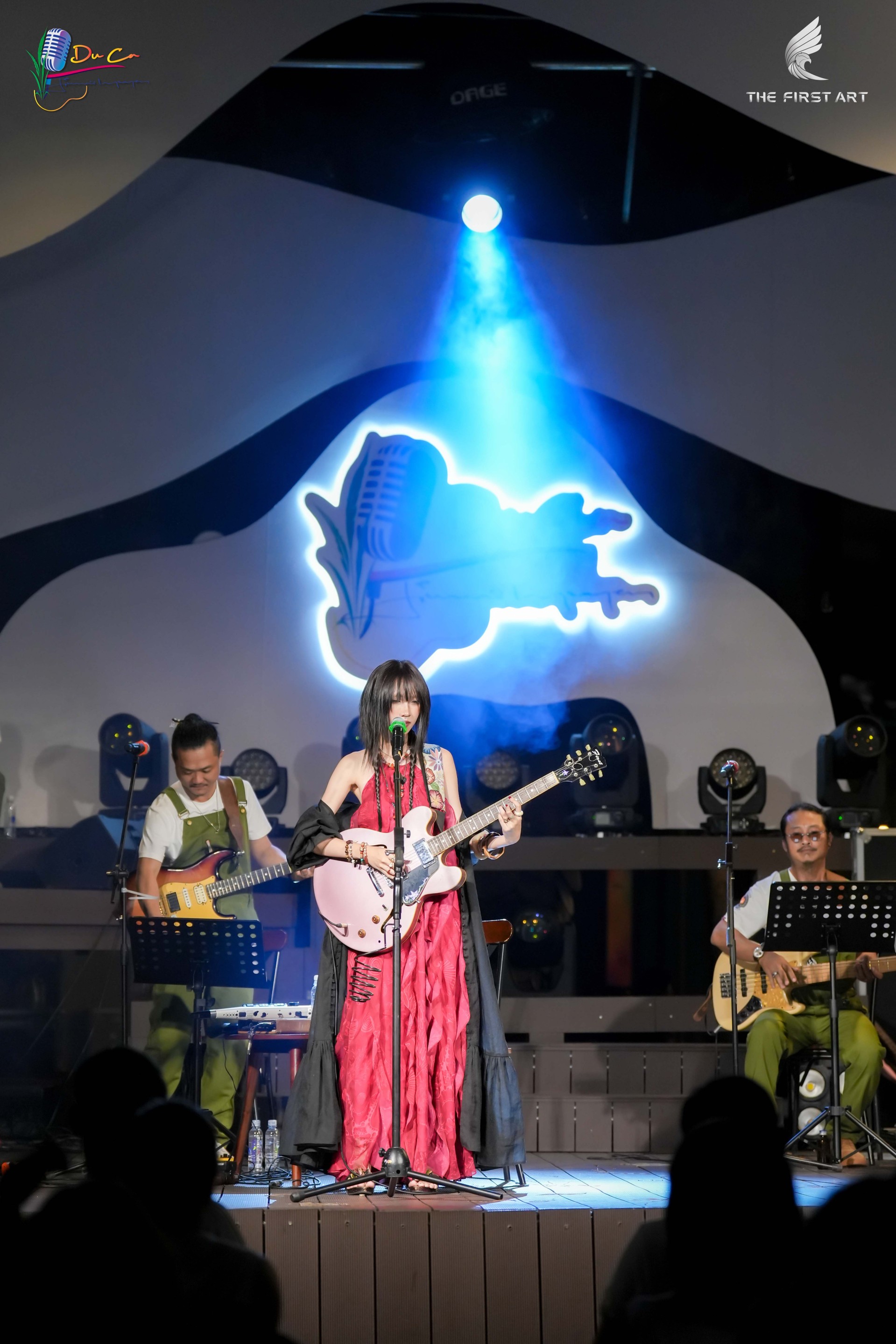 ÁI NỮ ALENA_1