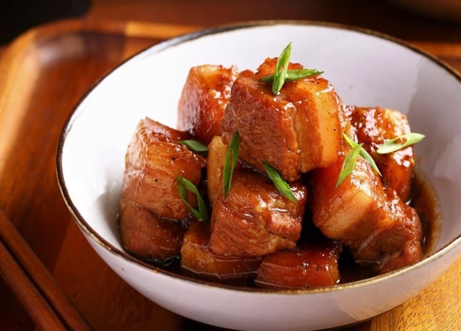 Cách nấu thịt kho tàu ngon ăn không ngán