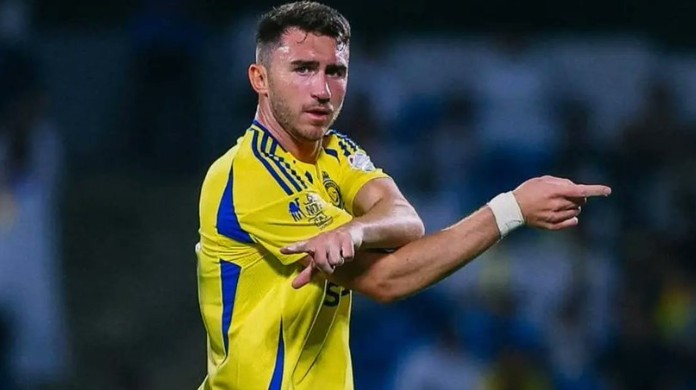 Laporte trong màu áo Al Nassr.