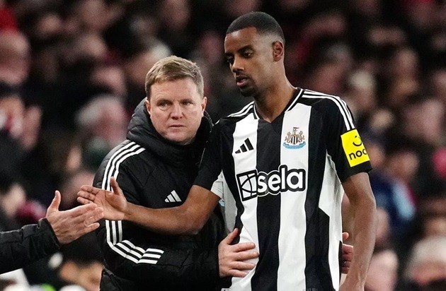 Sự xuất hiện của Isak tại Newcastle thời điểm này là khá nhạy cảm.