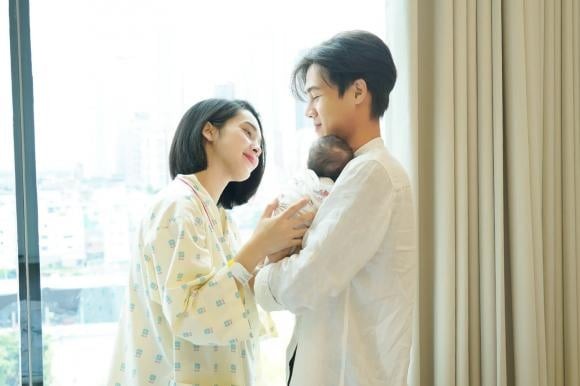 Quỳnh Lương hạ sinh con gái, hé lộ luôn tên gọi thân mật của em bé