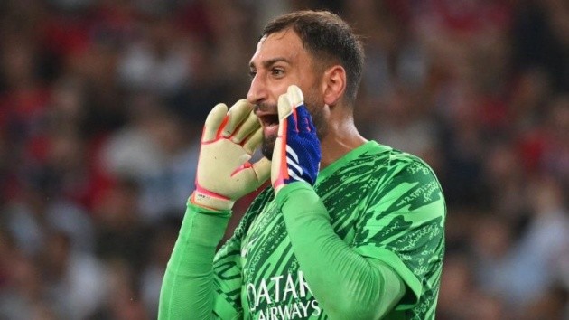 MU sẽ không theo đuổi Donnarumma.