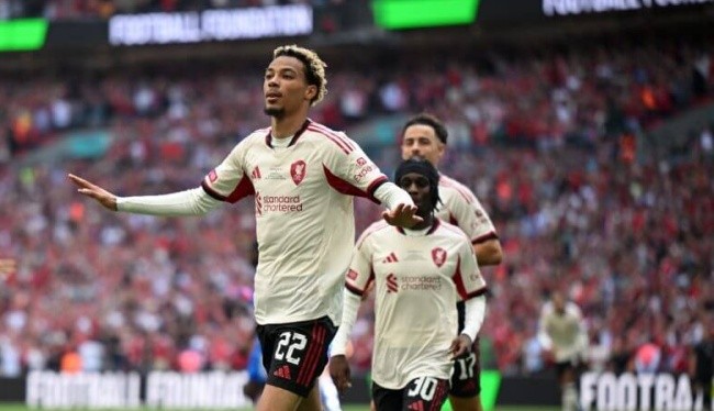 Hugo Ekitike ghi bàn cho Liverpool. 