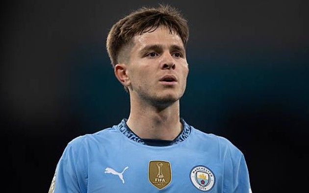 James McAtee chuẩn bị chuyển tới Nottingham Forest