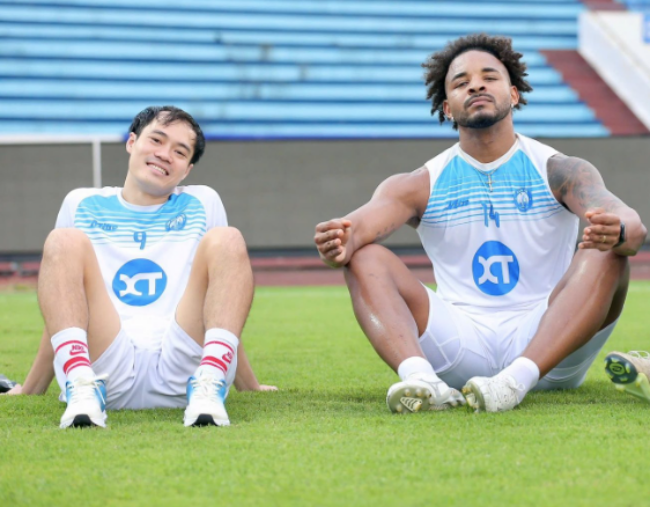 Văn Toàn cần khoảng 6 tháng để hồi phục.