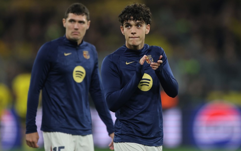 Hector Fort lúc này chỉ là lựa chọn thứ 3 ở vị trí hậu vệ phải của Barcelona sau Jules Kounde và Eric Garcia.