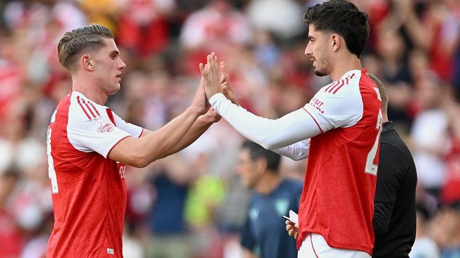 Câu hỏi về thời gian thi đấu của Havertz và Gyokeres