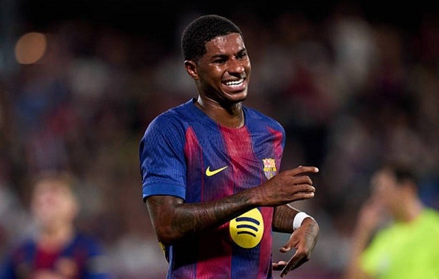 Rashford mang đến cho Barca thêm tốc độ trên hàng công. 