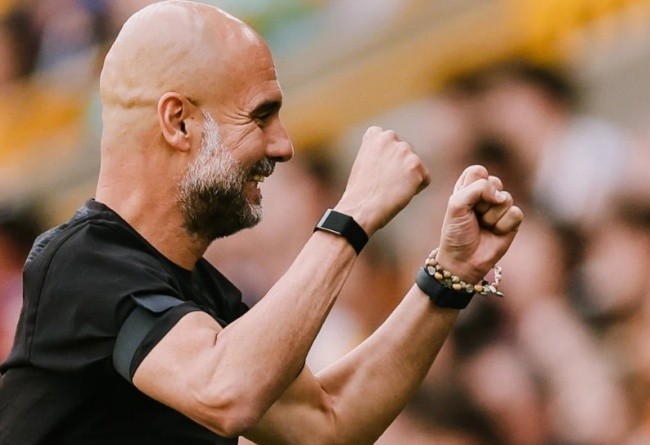 Man City thắng đậm ngày ra quân Ngoại hạng Anh.