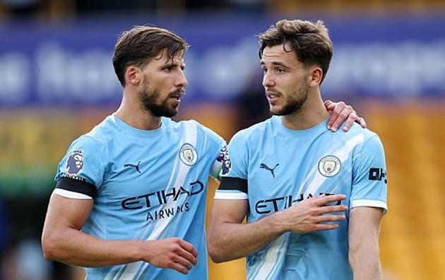 Ruben Dias - 7.8 điểm: Đôi khi cầm bóng không an toàn nhưng lại phòng ngự chắc chắn để giúp đội khách giữ sạch lưới.