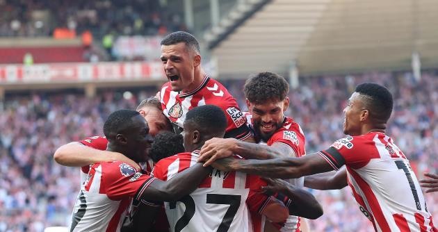 Sunderland bạo chi đại tu đội hình.