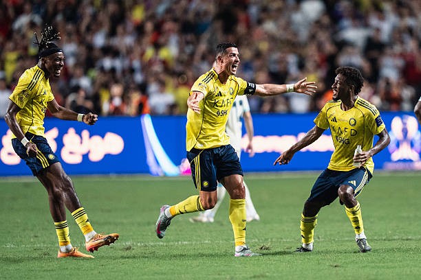 Ronaldo góp công lớn vào chiến thắng của Al Nassr.