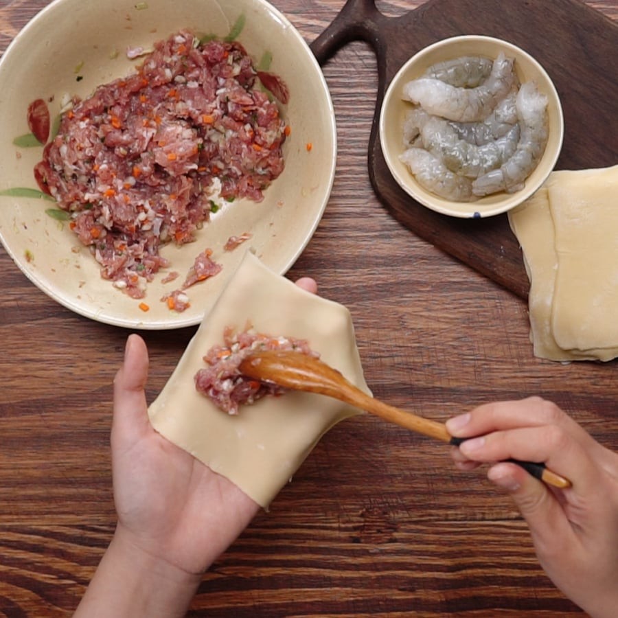 Gói sủi cảo