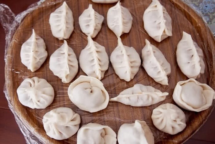 Sủi cảo cho vào hấp