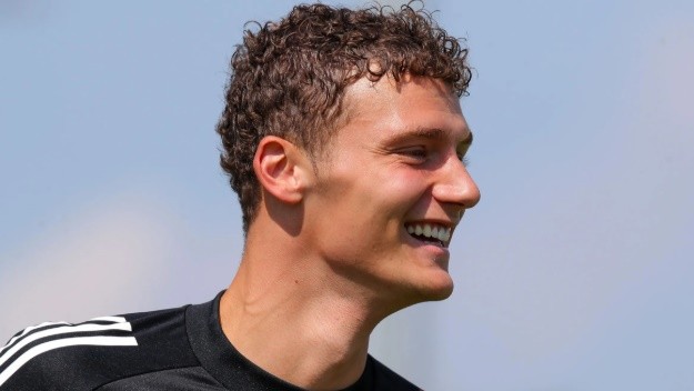Pavard hiện đang đứng trước những đồn đoán về tương lai.