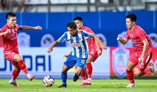 Chanathip có màn trình diễn cực kỳ đẳng cấp.
