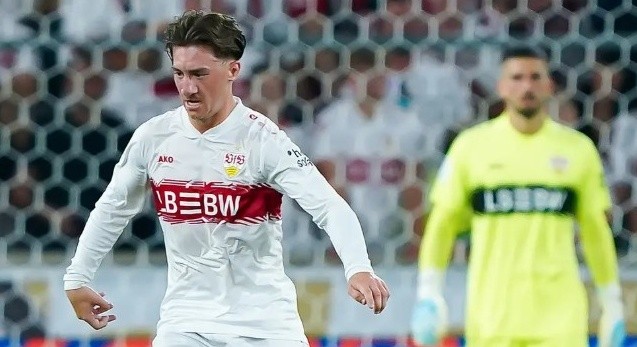 Angelo Stiller lọt tầm ngắm Man United.