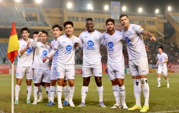 Nam Định sở hữu đội hình khá chất lượng. 
