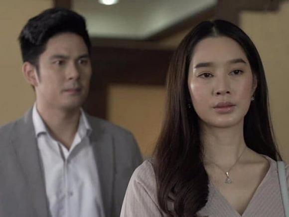 Không khó để bắt gặp những người đàn ông luôn mặc định: “việc nhà là của phụ nữ”, “cô kiếm ít tiền hơn thì phải hy sinh nhiều hơn”, hay “từ bỏ sự nghiệp là do cô tự nguyện”.
