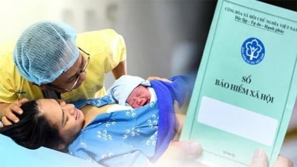 Lao động nữ sinh con: Đã đóng BHXH tự nguyện đủ 6 tháng trong 12 tháng trước sinh.