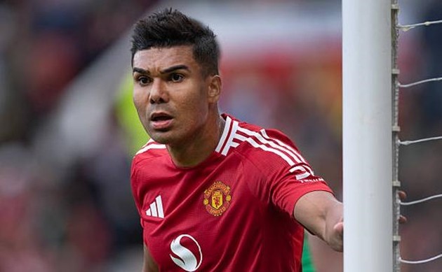 Casemiro lọt vào tầm ngắm của Al Ittihad.