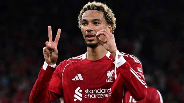 Hugo Ekitike gây ấn tượng trong màu áo Liverpool.