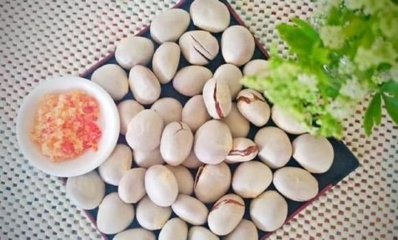 Ít ai ngờ rằng, loại hạt thường bị bỏ đi sau khi ăn mít lại chứa nhiều dưỡng chất quý giá, thậm chí được bán với giá cao tại Nhật Bản.