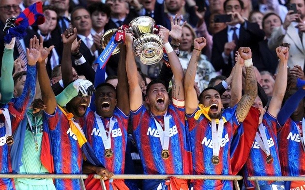 Palace vốn được dự Europa League sau chức vô địch FA Cup.