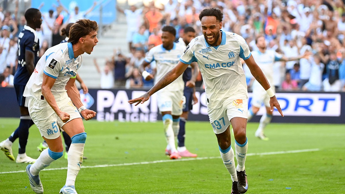 Chiến thắng 5-2 trước Paris FC giúp làm dịu đi tình hình căng thẳng của CLB