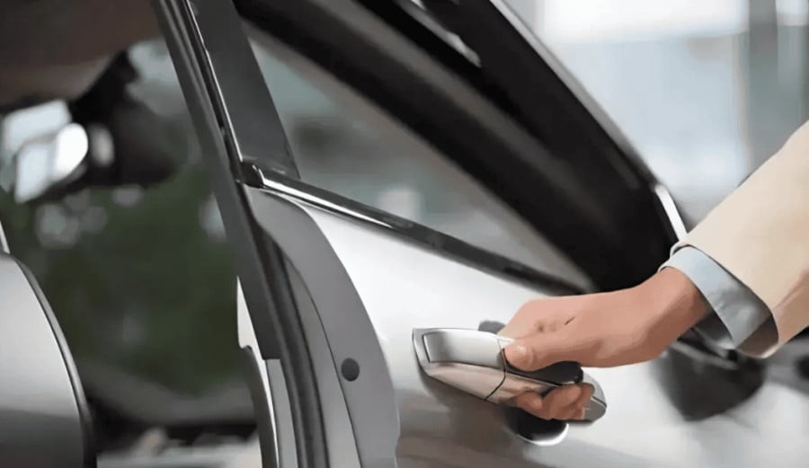 Chủ xe thường rất trân trọng và chăm sóc chiếc xe của mình.