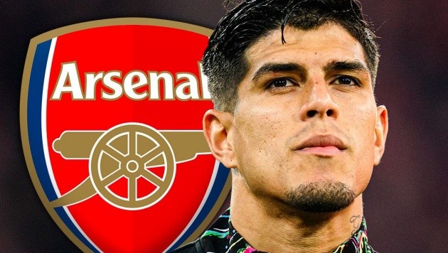 Hincapie thực sự húng thú vói dự án của Arsenal vào hè này.