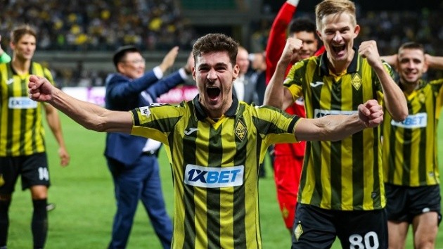 Kairat Almaty gây sốc khi loại Celtic khỏi Champions League.