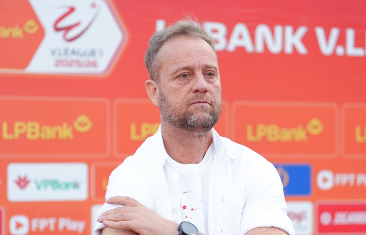 HLV Alexandre Polking của CLB Công An Hà Nội. Ảnh: CAHNFC.