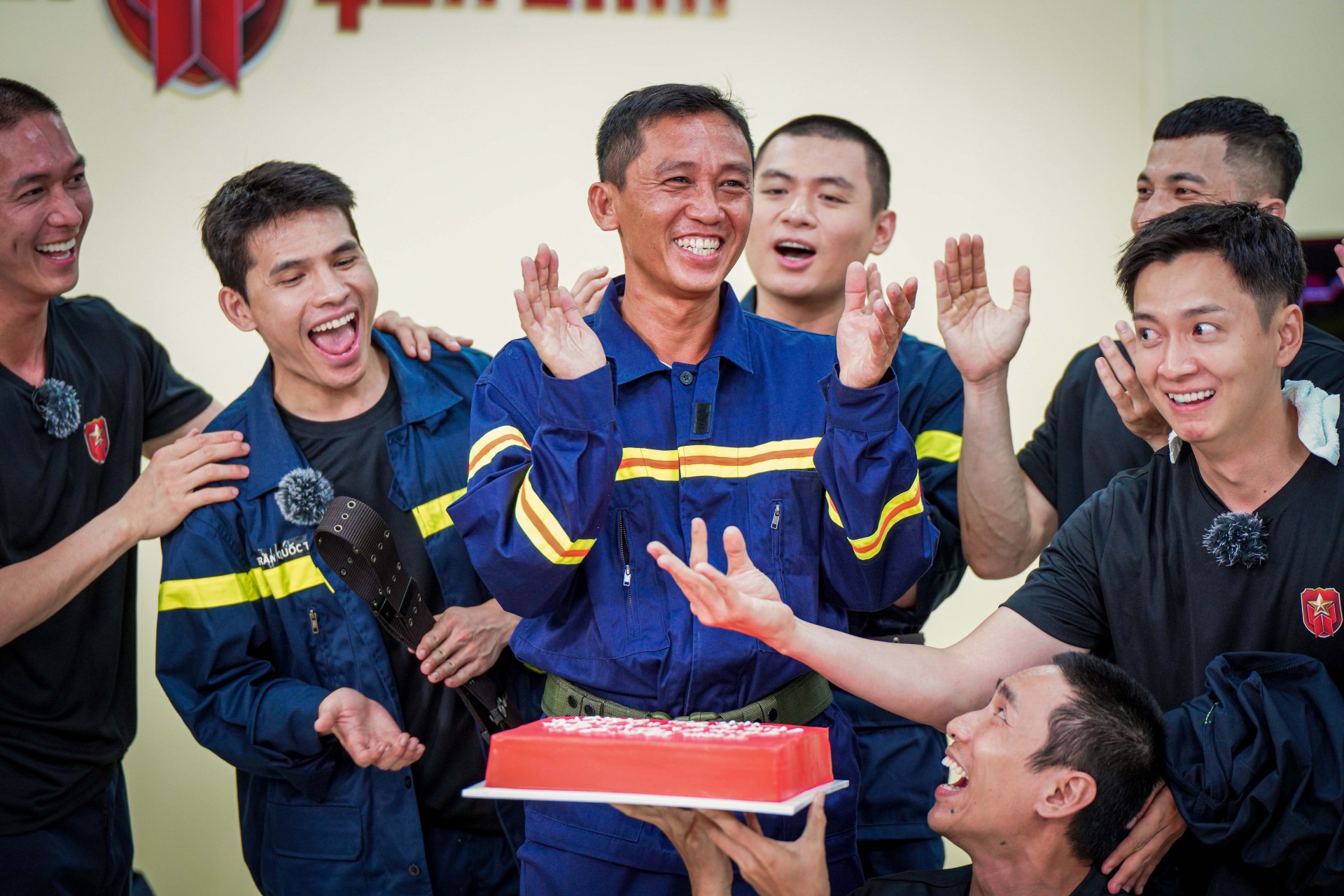 NHQ06777