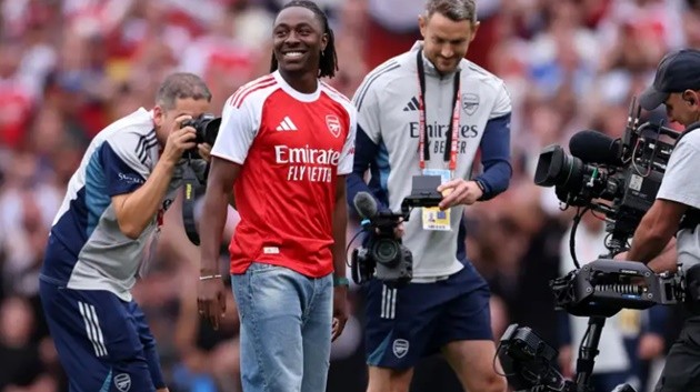 Eze đã chuyển đến đầu quân cho Arsenal.