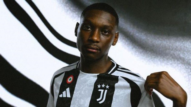 Juve chưa thể chốt thương vụ Muani.