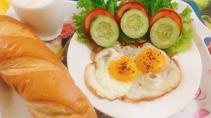 Sai lầm khi ăn sáng gây K dạ dày