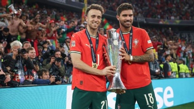 Ruben Neves sẽ mặc áo số 21 của Jota tại ĐTQg