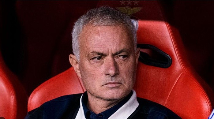 Mourinho được đồn đoán sẽ thay thế Amorim.