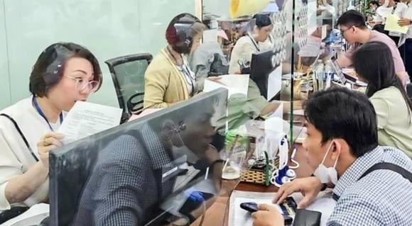 Các thủ tục được triển khai trực tuyến gồm: cấp đổi sổ đỏ, đính chính Giấy chứng nhận đã cấp, tách thửa/hợp thửa, xác nhận tiếp tục sử dụng đất nông nghiệp...