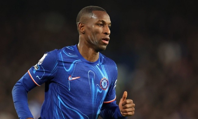 Chelsea nên giữ lại Jackson.