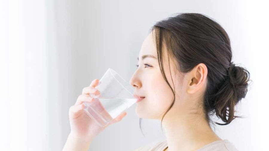 Biết cách uống nước sẽ giúp phòng ngừa và hỗ trợ bệnh sỏi thận