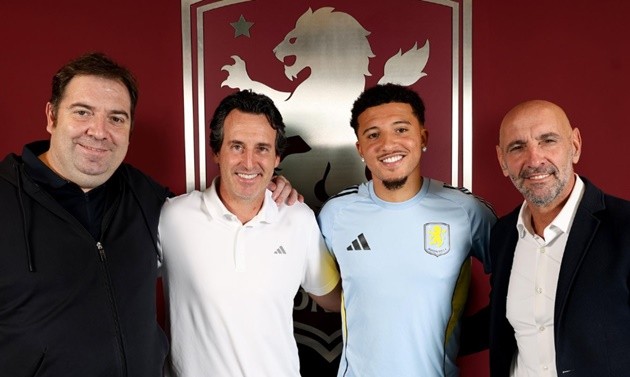 Aston Villa mượn thành công Sancho từ MU.